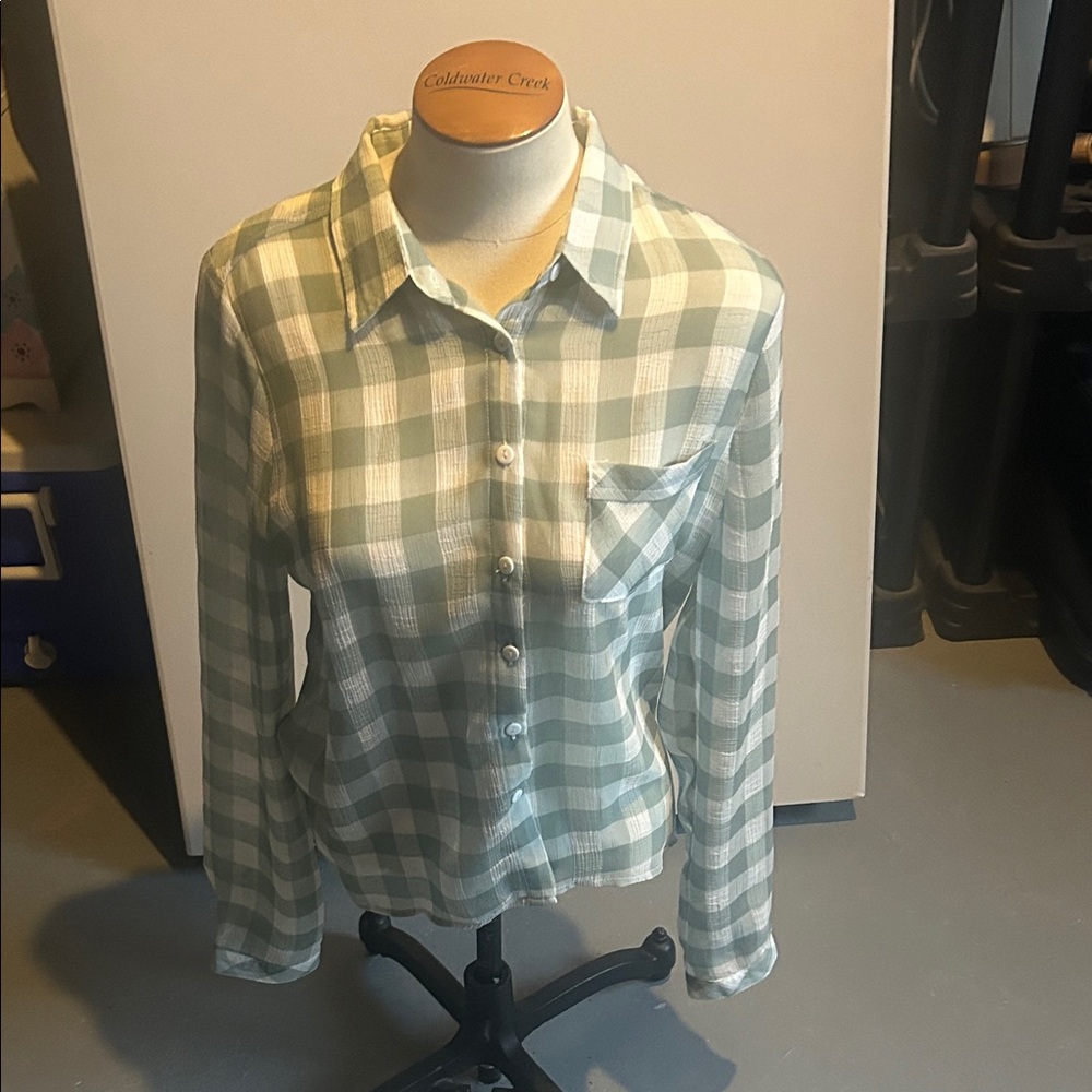 Light Green & White Plaid Button-Up Shirt
